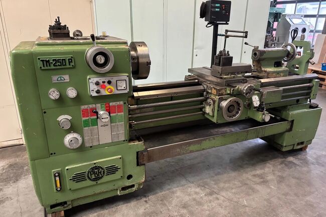 Sell Turning Machine Center PBR TM 250 used