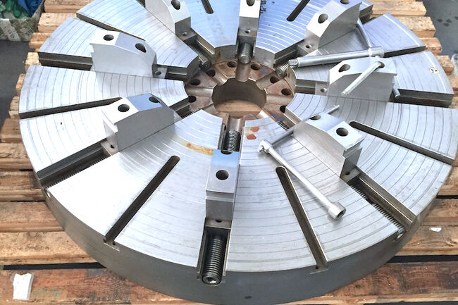 Sell Accessory 8 jaws platform Piattaforma a 8 griffe used