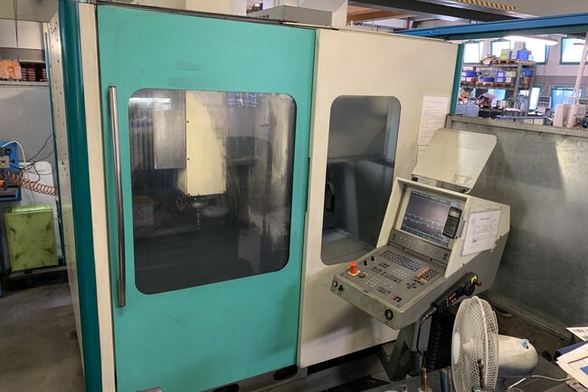 Sell Machining Centre Vertical DECKEL MAHO DMC50V used