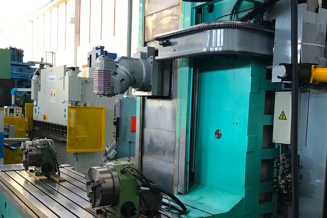 Sell Milling machine Bed type FPT LEM 935 used