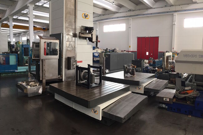 Sell Milling machine mobile column FPT AREA HM100 used