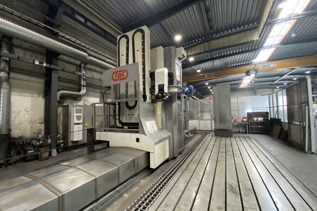 Sell Milling machine mobile column FPT RONIN M80 used