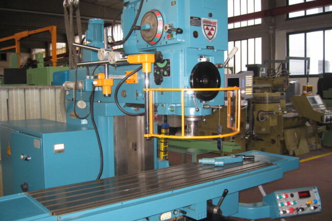 Sell Milling machine Vertical RAMBAUDI KV used